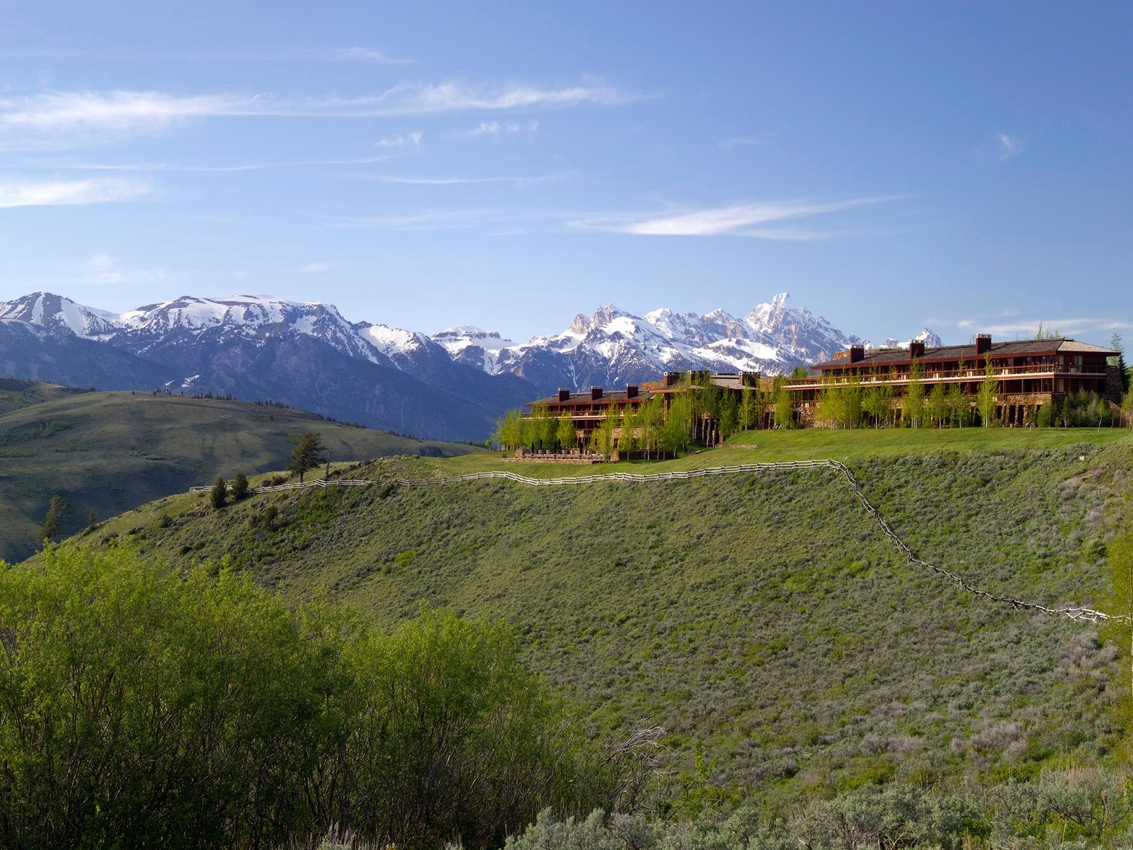 The 13 Best Hotels in Jackson Hole for a Warm-Weather Trip